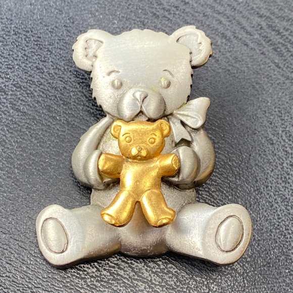 jj Jewelry - Signed JJ Silver and Gold Teddy Bear Brooch pin